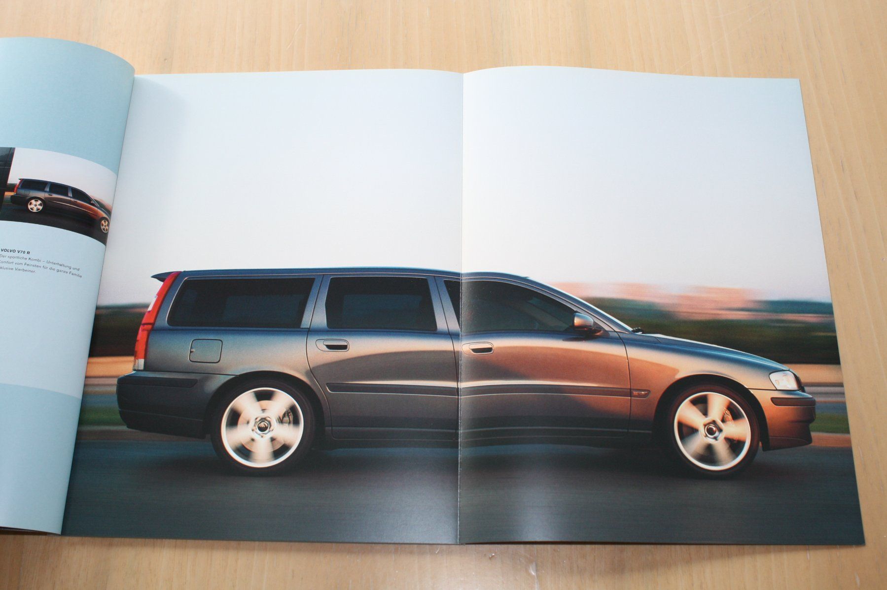 Volvo Documenti: Volvo S60R & V70R CH-Prospekt 2005 – Usato da Wikon venduto da erwin400 2
