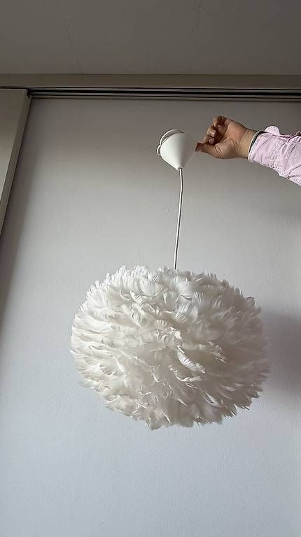 Lampen: Umage Eos feather lamp white medium – Gebraucht aus Horgen von ett_t5rh 2