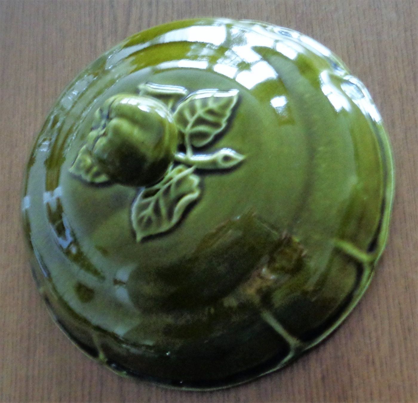 Ciotole: GROSSER GRÜNER TOPF MIT DECKEL – Usato da Lausanne venduto da kiliman73 3