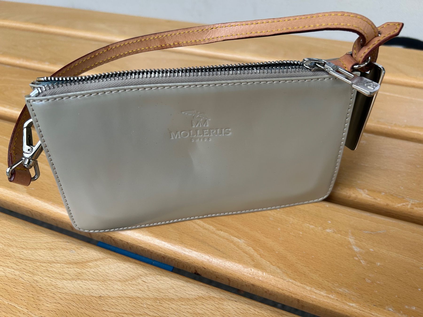 Maison Mollerus Borse da donna: Mollerus Clutch Tasche Beige Lackleder – Nuovo (secondo la descrizione) da Köniz venduto da mimi612 9