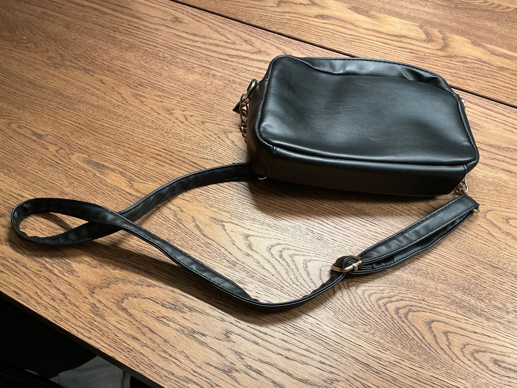 Sacs femmes: Schwarzi Handtasche – D'occasion à Würenlos par Chicca2004 1