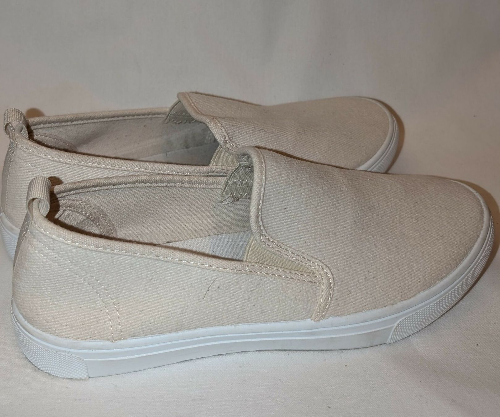Scarpe da uomo: Sneaker Schuhe beige Creme neu Gr. 38 – Usato da Sarmenstorf venduto da taosun 2