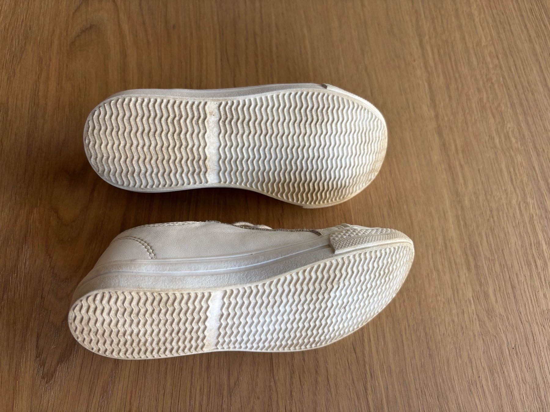 Scarpe per ragazze: Chaussures fille Seed Heritage taille 24 – Usato da lausanne venduto da beauxproduits 3