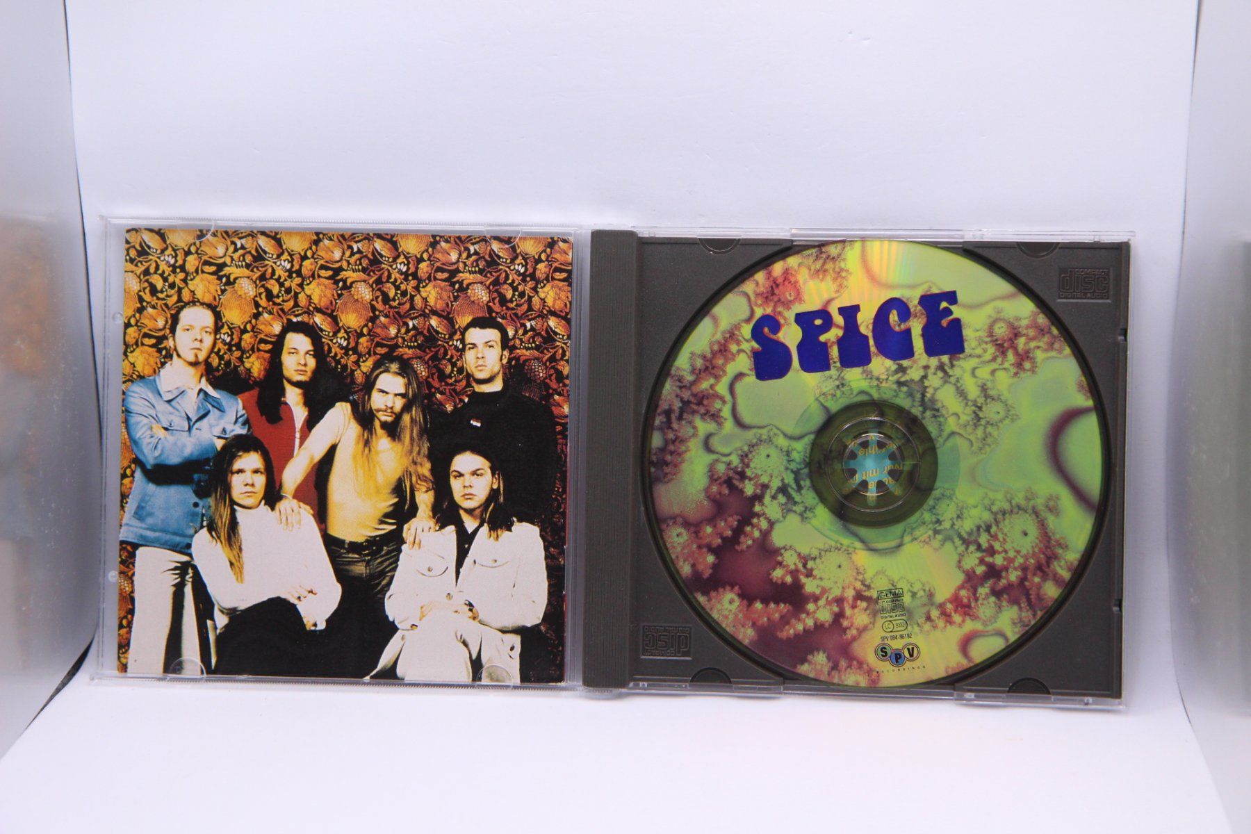 CDs: CD Spice – Fred's Bowling Center – Gebraucht aus Ernetschwil von luisvonerni 2