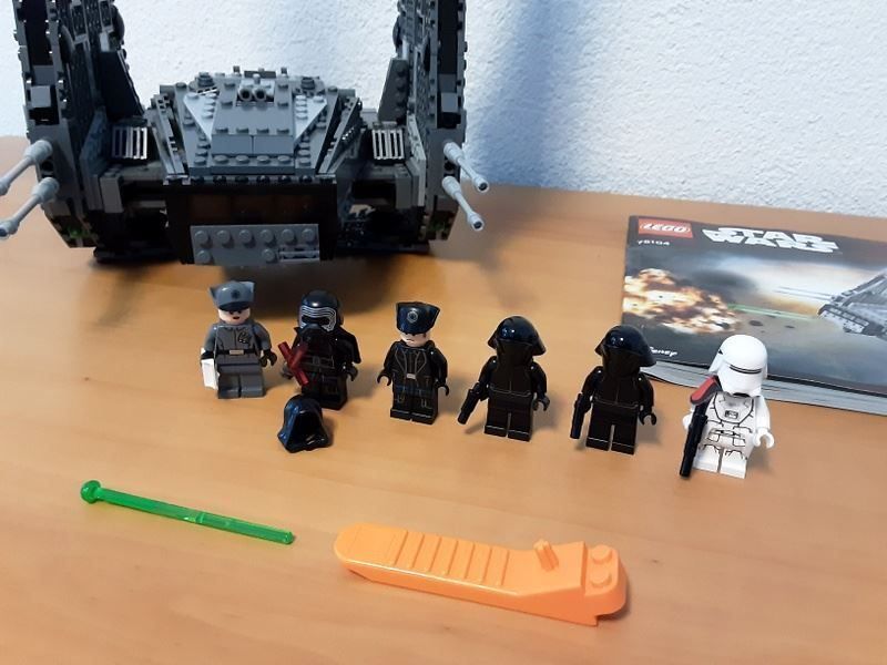 Lego Kit di costruzioni: LEGO Star Wars 75104 "Kylo Ren's Command Shuttle " – Usato da Kreuzlingen venduto da Han-Solo-68 3