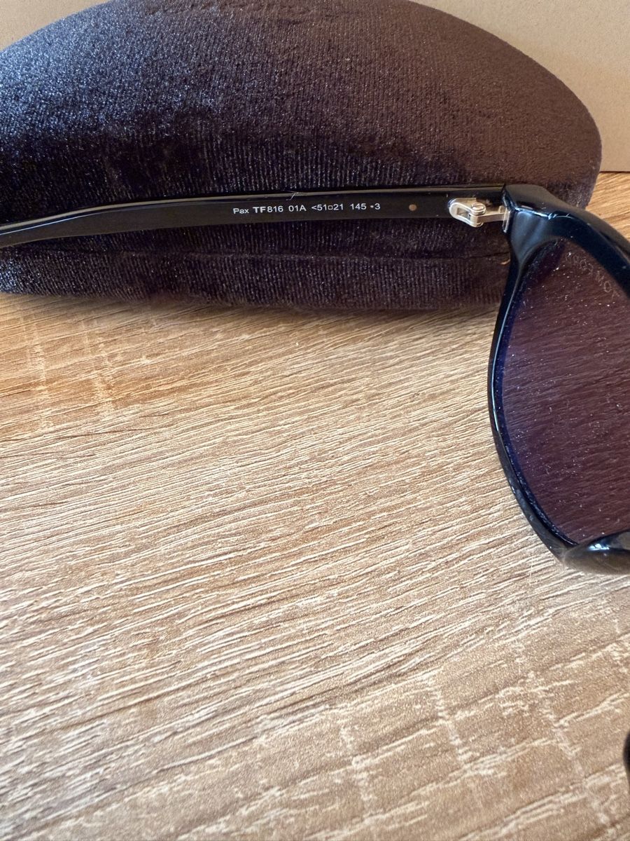Tom Ford Brillen & Gläser: TOM FORD sunglasses TF816 01A – Gebraucht aus Cheyres von KeK04 4