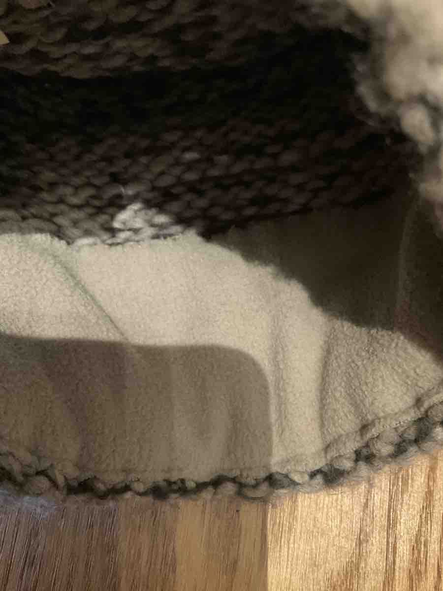 Copricapi, berretti & cappellini: Eisley Strickmütze mit Bommel grau Einheitsgrösse – Nuovo (secondo la descrizione) da Schaffhausen venduto da s.ehrb 5