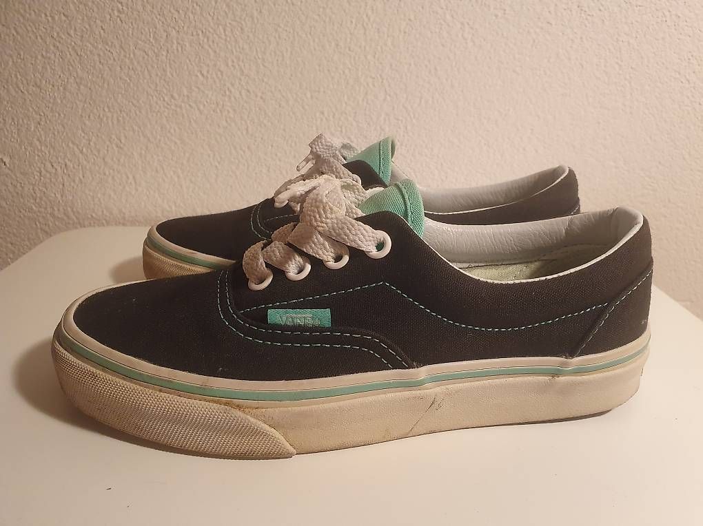 Vans Scarpe da uomo: Vans Authentic / 34.5 – Usato da Bern venduto da PH85BE 2