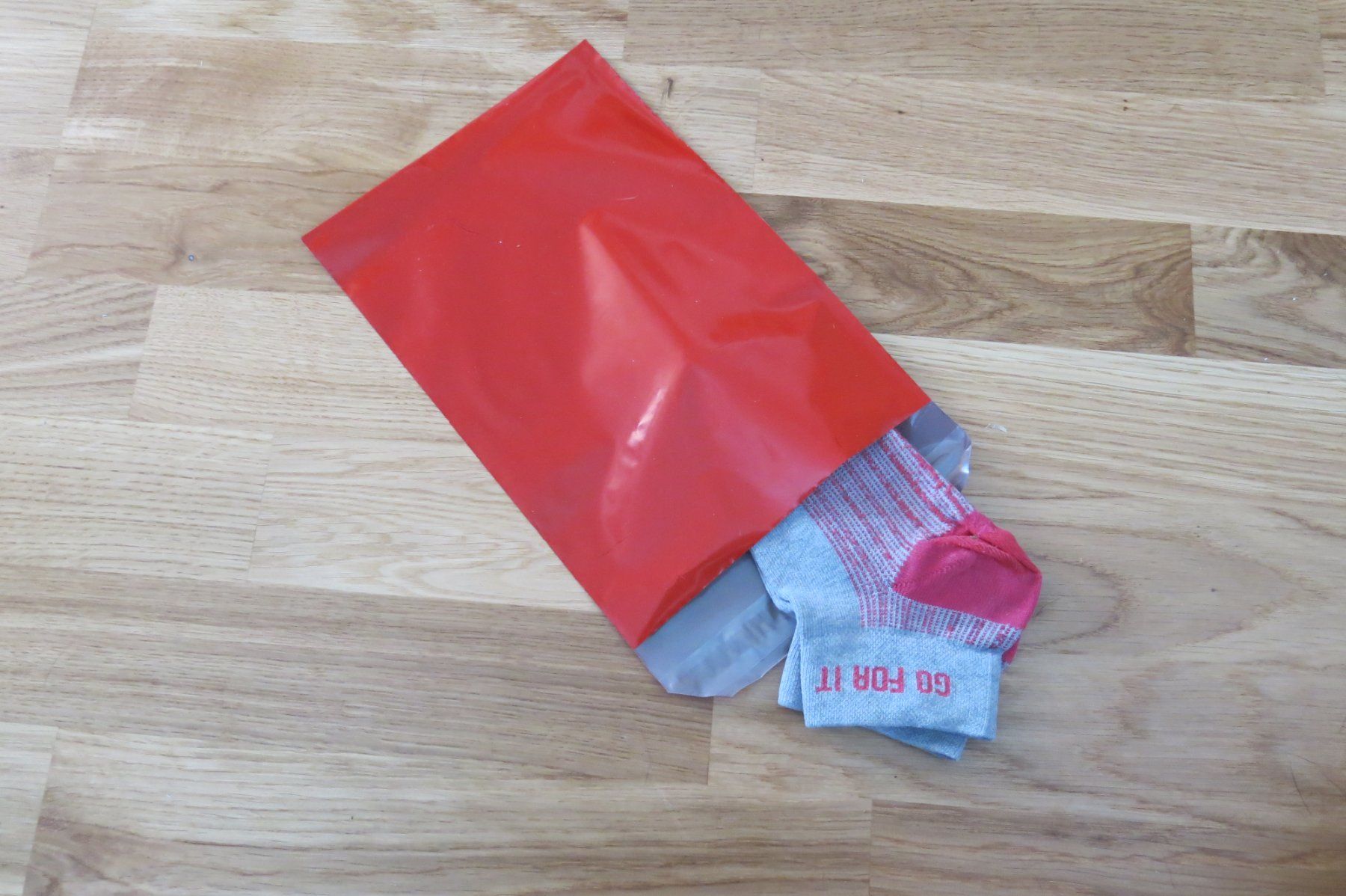 Buste & buste per spedizione: Versandtaschen / C5/ rot / 10 Stück – Nuovo (secondo la descrizione) da Schaffhausen venduto da mailingbags0 1