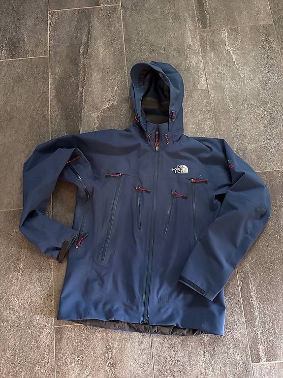 North Face Jacken: Softshelljacke von North Face Summit series – Gebraucht aus Buochs von Tschewy
