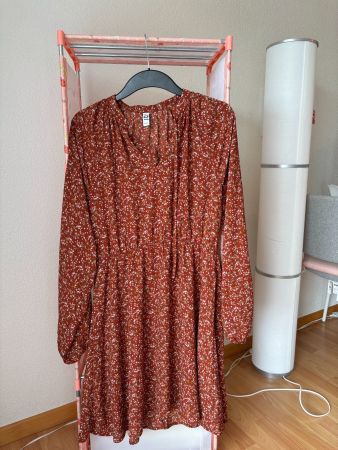 Rotes Kleid Grösse S/M