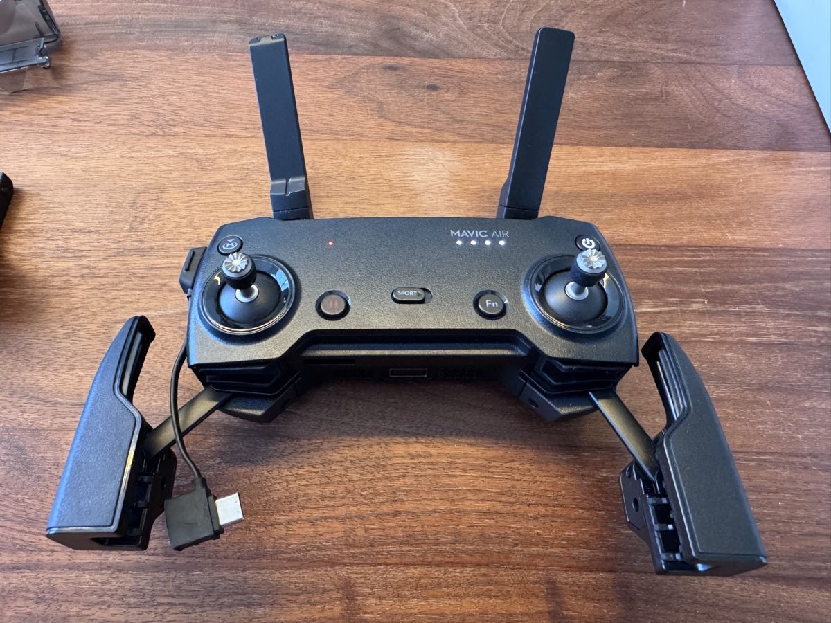 DJI Modellismo RC: DJI Mavic Air mit Zubehör  – Usato da Neftenbach venduto da uhchuber 2