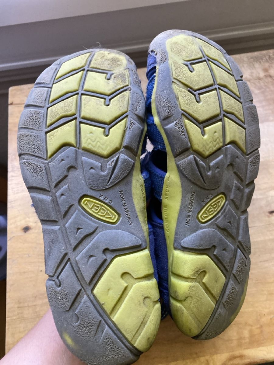 Keen Scarpe per ragazzi: KEEN Kinder Sandalen Gr. 34 – Usato da Schüpfen venduto da Linaco 1