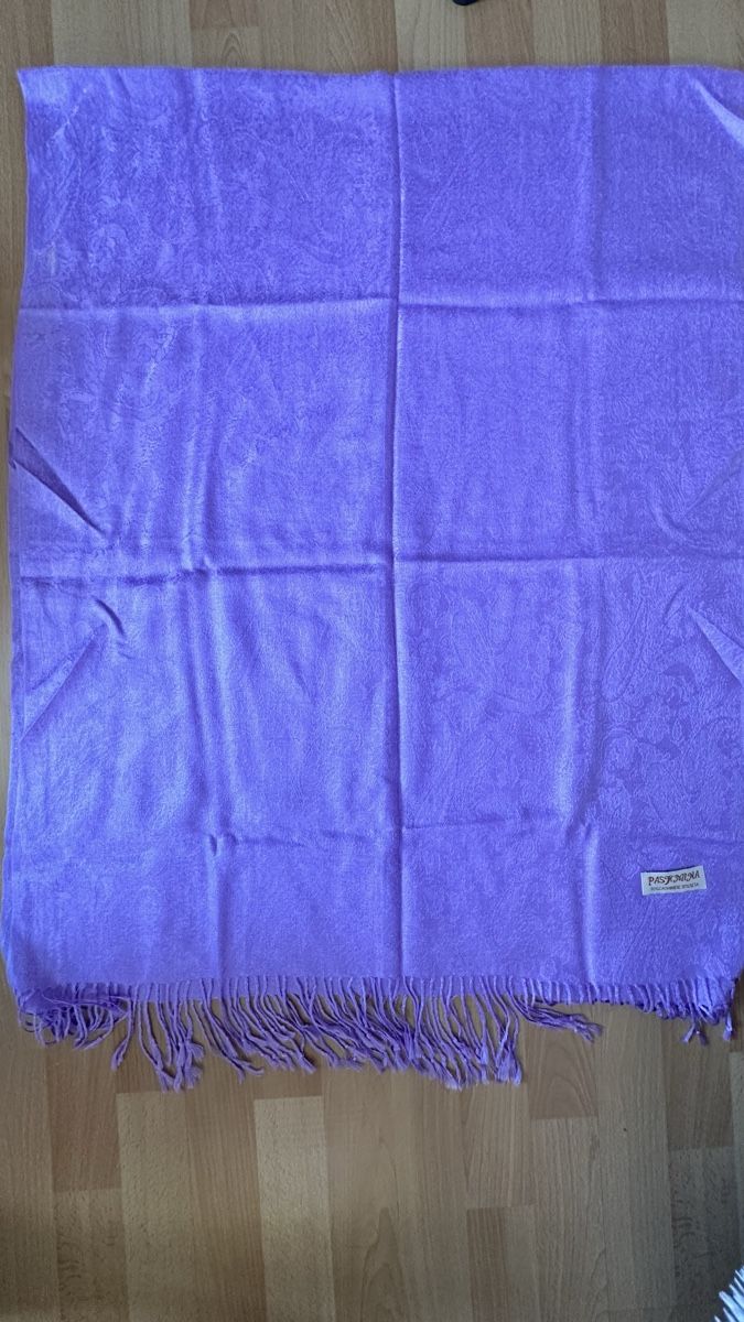 Foulard & Sciarpe: Châle Pashmina violet  70% cachemire 30% soie – Usato da Vuippens venduto da ale_6gkb 3