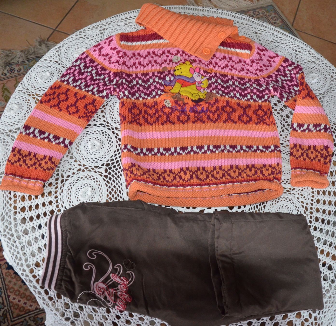 Ensembles coordonnés: TAILLE 116 - JOLIS ENSEMBLE – D'occasion à Chiasso par Dolly015