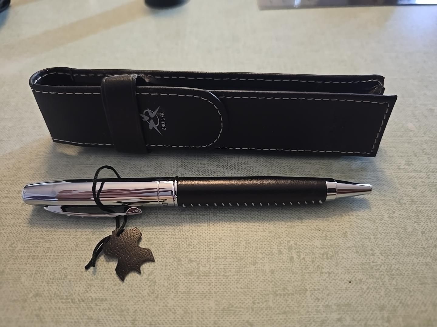 Balmain Penna & Evidenziatori: Stylo balmain cuir noir – Nuovo (secondo la descrizione) da Satigny venduto da Baazarbaron