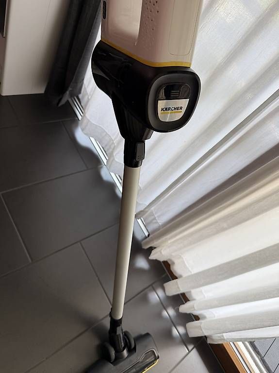 Alle Maschinen: Kärcher VC 6 Cordless Staubsauber – Gebraucht aus Gwatt (Thun) von Bennae