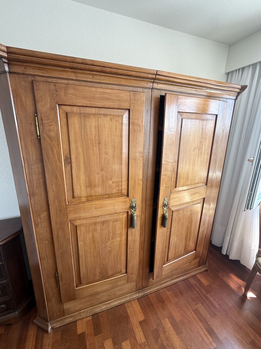 Armadi: Schrank Holz antik  1.60cm breit 1.85 hoch – Usato da Dietikon venduto da arj_lrs8 4