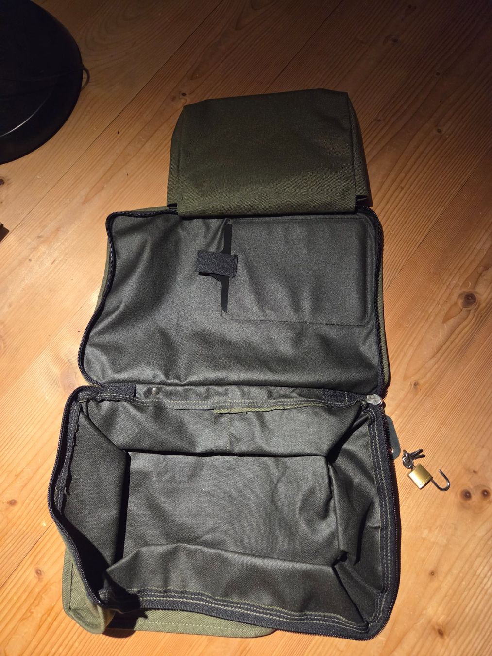 Valigie & Borse: Aktentasche Armee NEUWERTIG – Usato da Bern venduto da watchcomp. 2