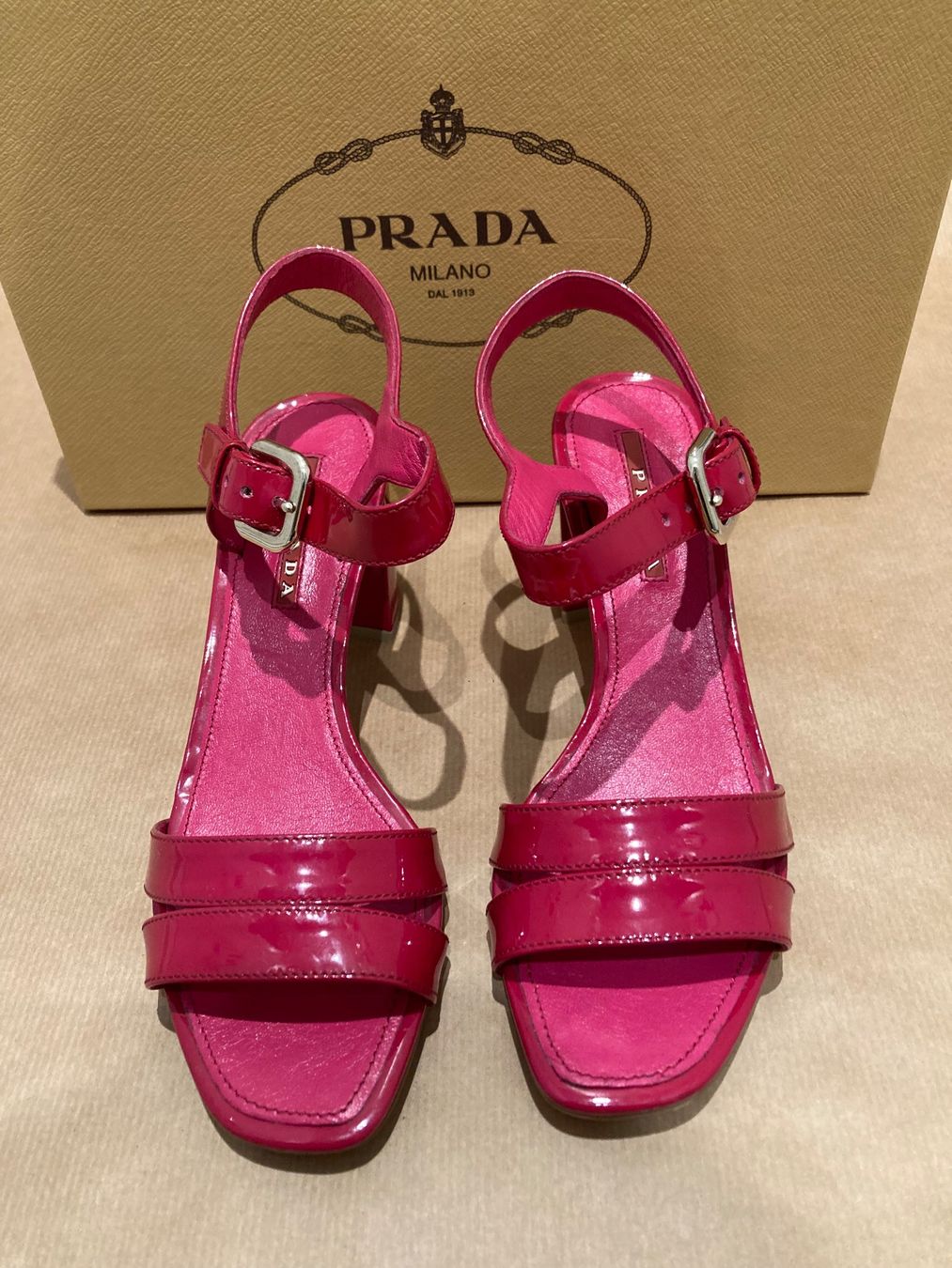 Prada Scarpe da donna: Prada scarpe sandali 35,5 NEW – Nuovo (secondo la descrizione) da Paradiso venduto da Kayakara 6