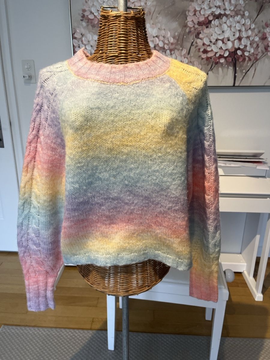 Pullover & Sweatshirts: Strickpullover, Pastellfarben, ca. 38/40 – Gebraucht aus Solothurn von Bobesch08