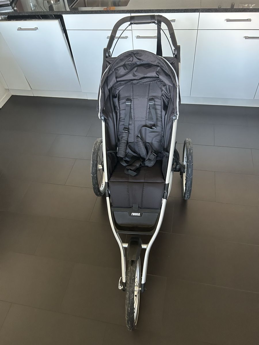 Thule Carrozzine: Thule Glide 2 Jogger Kinderwagen – Usato da Basel venduto da kitu 2