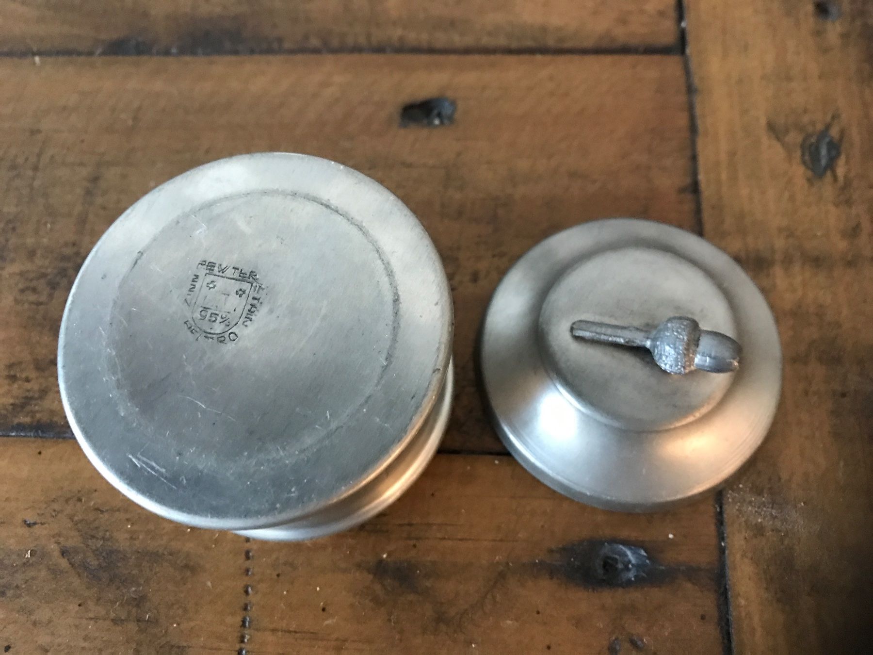 Tutte le decorazioni: Alte Dose Zinn – Usato da Rapperswil SG venduto da cosiba01 3
