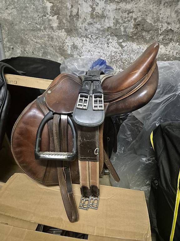 Selles, accessoires: Springsattel Antares – D'occasion à Bern par PhilippHa12