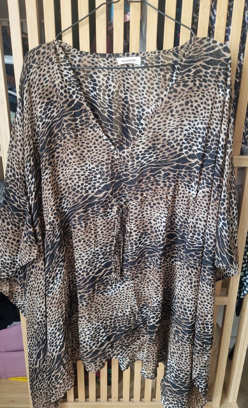 Manor Tuniques: Blouse de plage MANOR imprimé léopard, taille M/L – Neuf (Voir description) à Denges par elo_2zgb