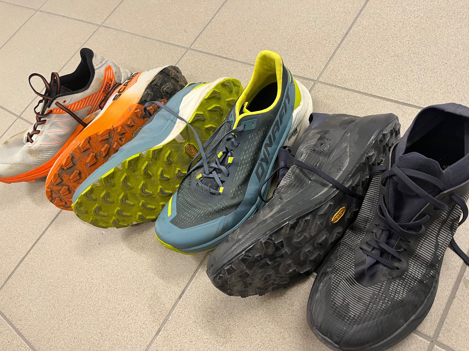 Herrenschuhe: 3 Trailrunning Schuhe ca. Gr 47 – Gebraucht aus Ennetmoos von Ggander1 1