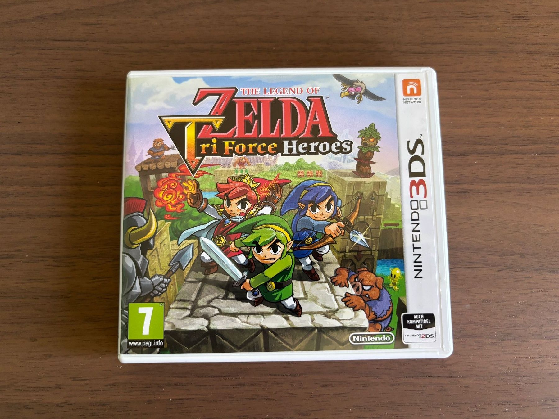 Nintendo Giochi: Zelda Tri Force Heroes [3DS] – Usato da Killwangen venduto da Ryusens
