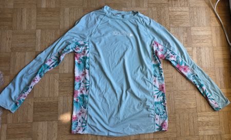 Tshirt de bain  anti UV/ XL bleu clair à fleurs