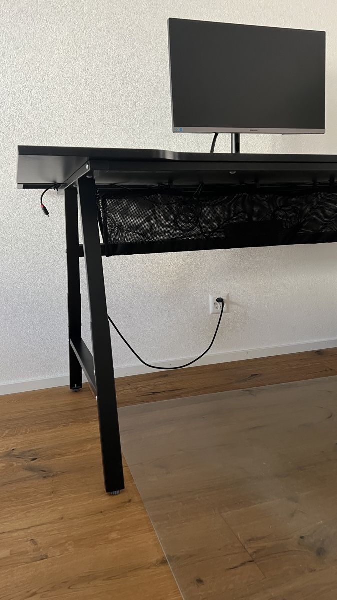 Scrivanie: IKEA Utespelare desk – Nuovo (secondo la descrizione) da Dietikon venduto da atc_fxv9 3
