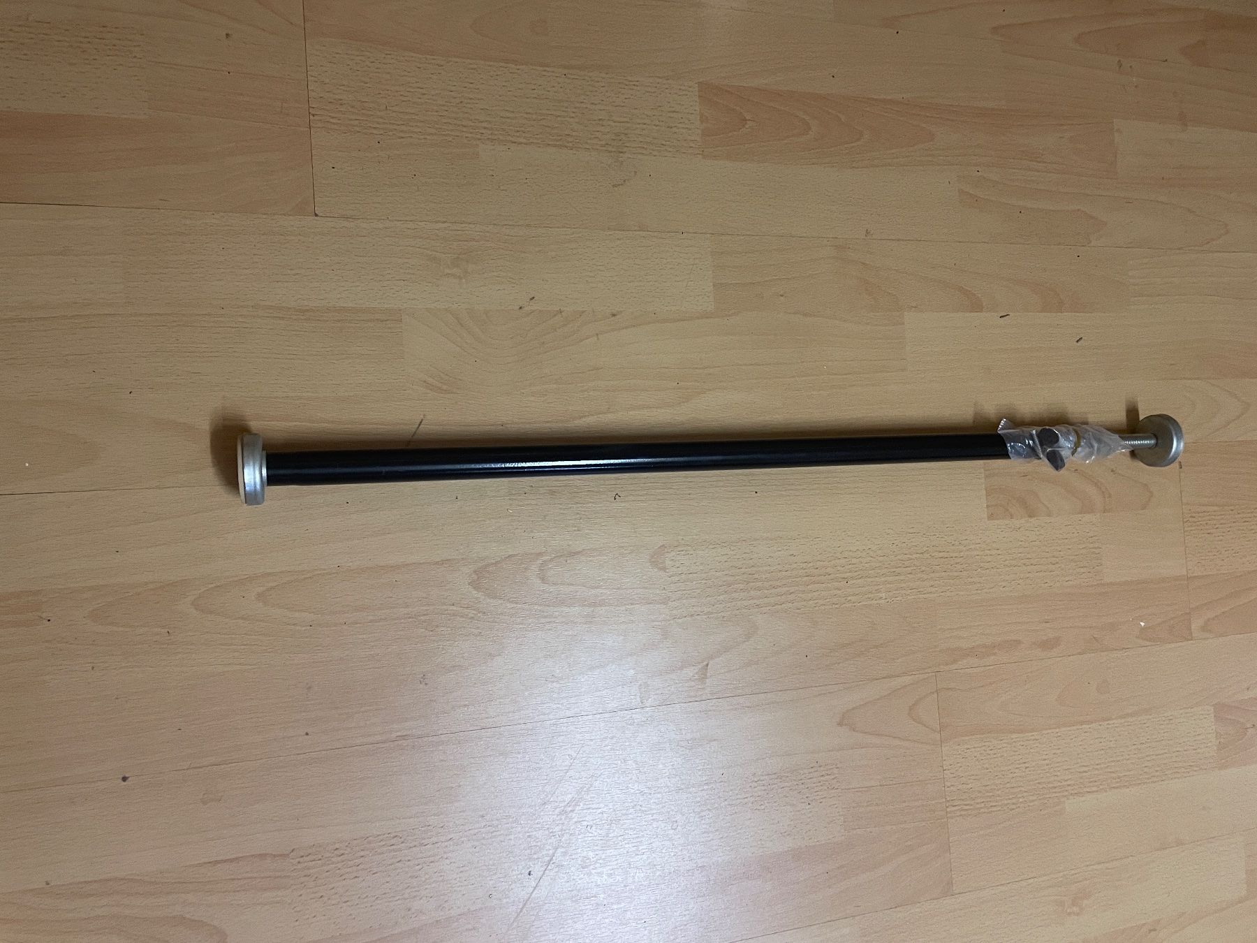 Hometrainer: Barre de traction à fixer entreporte – Usato da Neuchâtel venduto da Idea_plus