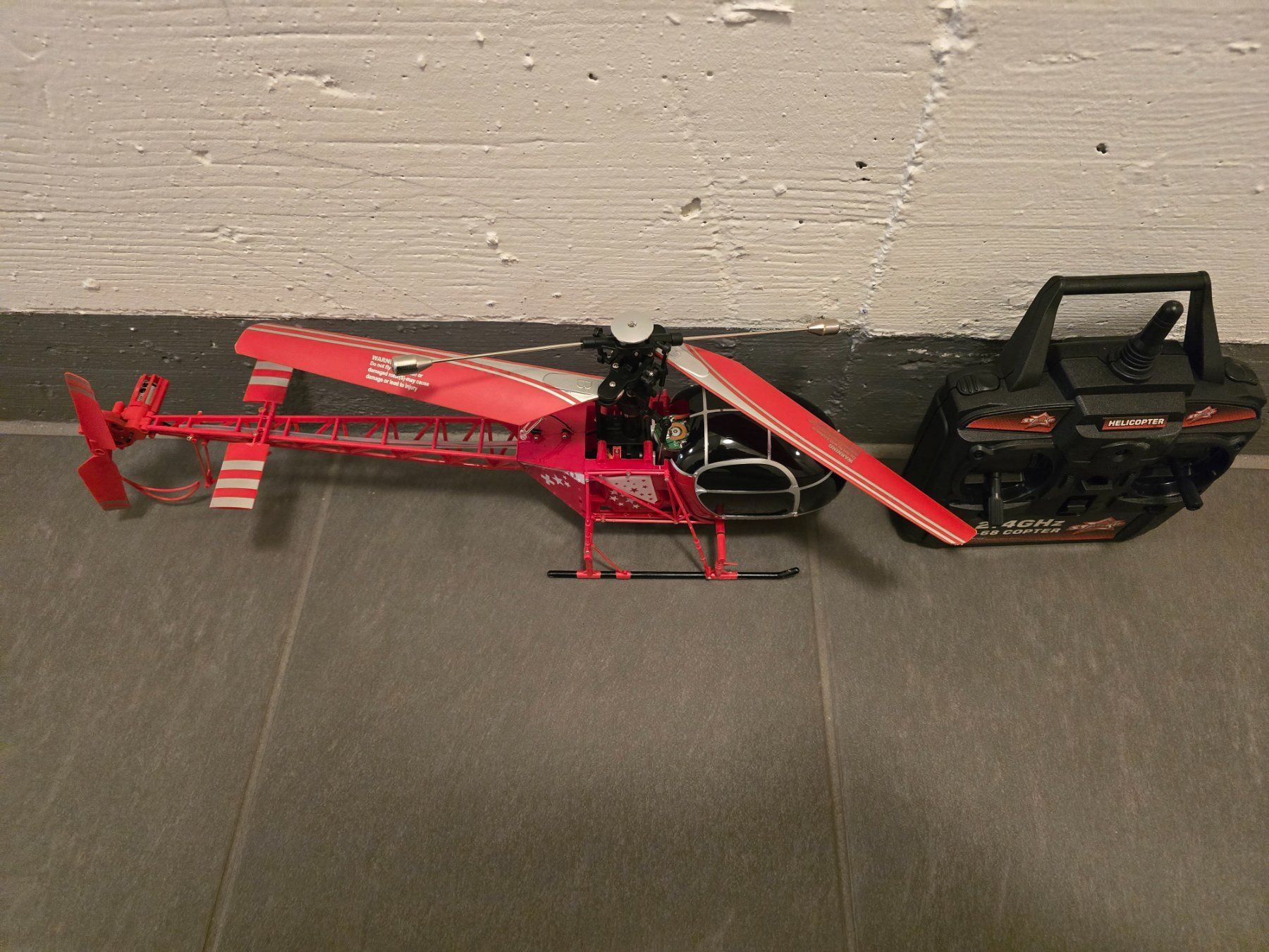 Roter Helikopter, ferngesteuert - Ideal für Anfänger! (Gebraucht) in ...