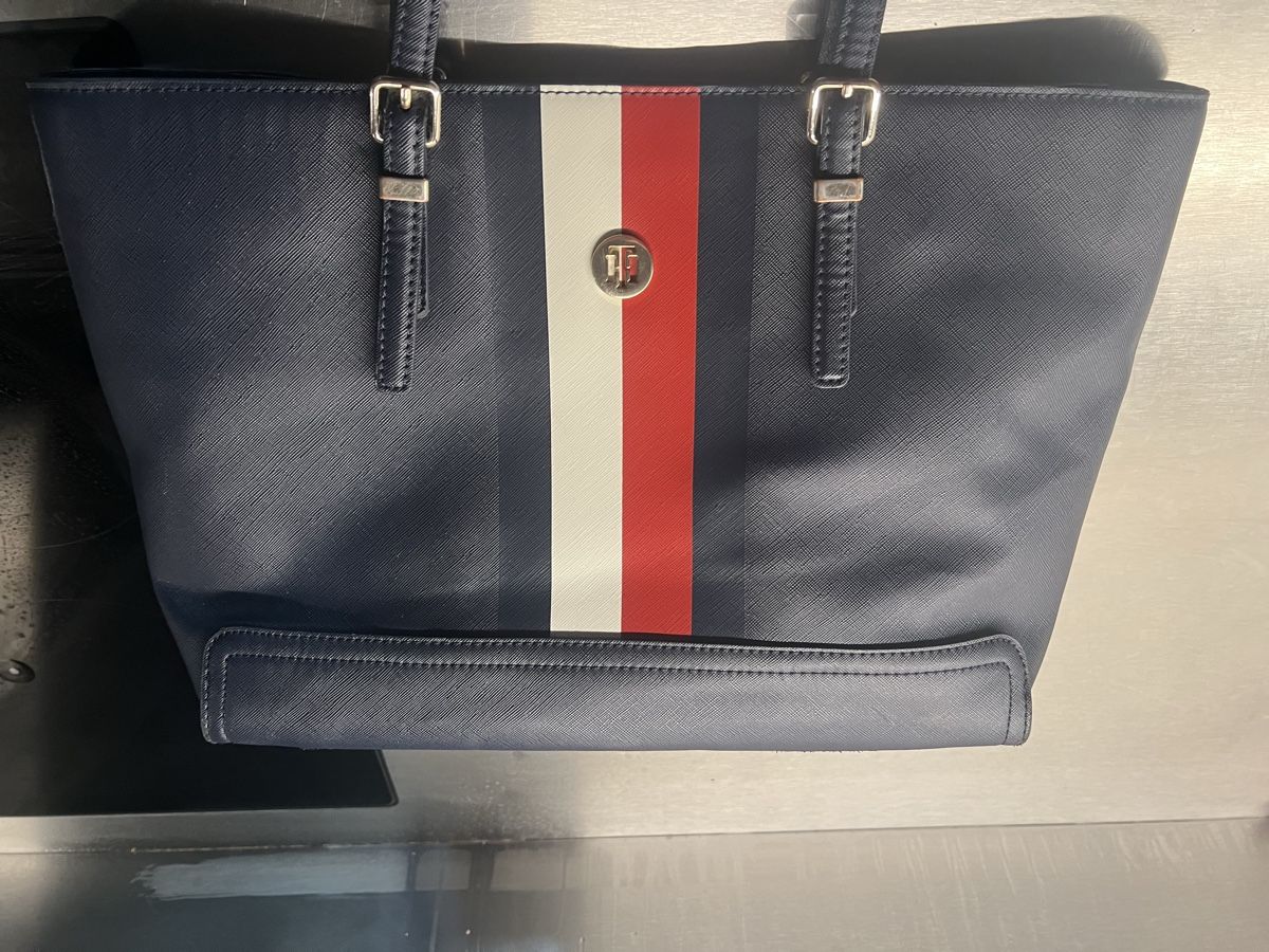 Tommy Hilfiger Borse da donna: Handtasche Tommy Hilfiger – Nuovo (secondo la descrizione) da Wädenswil venduto da GNT 1