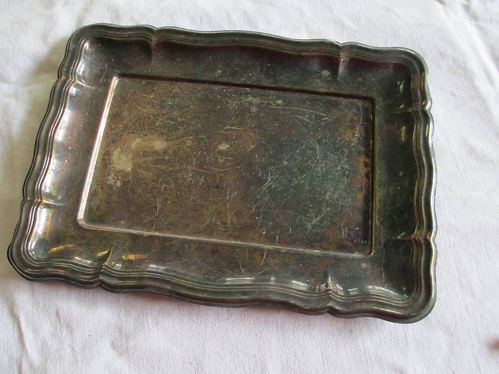 Servierplatten: Vintage Tablett versilbert – Gebraucht aus Riehen von dipus