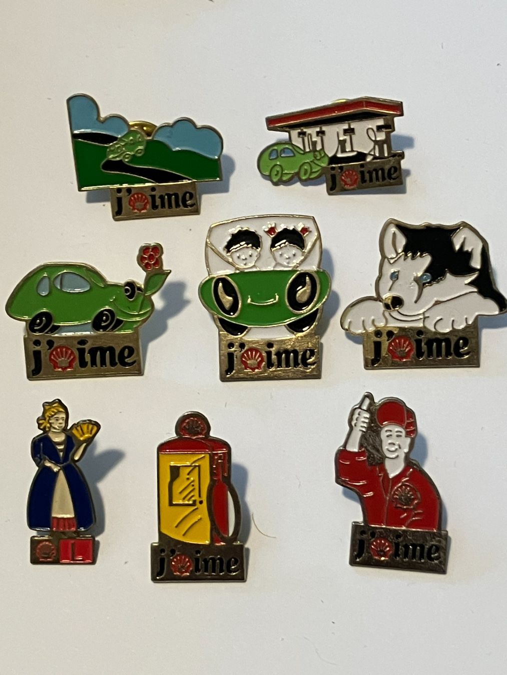 Plaketten & Abzeichen: 8 Pin Shell "j'aime" Benzin Tankstellen – Gebraucht aus Basel von djwwpp