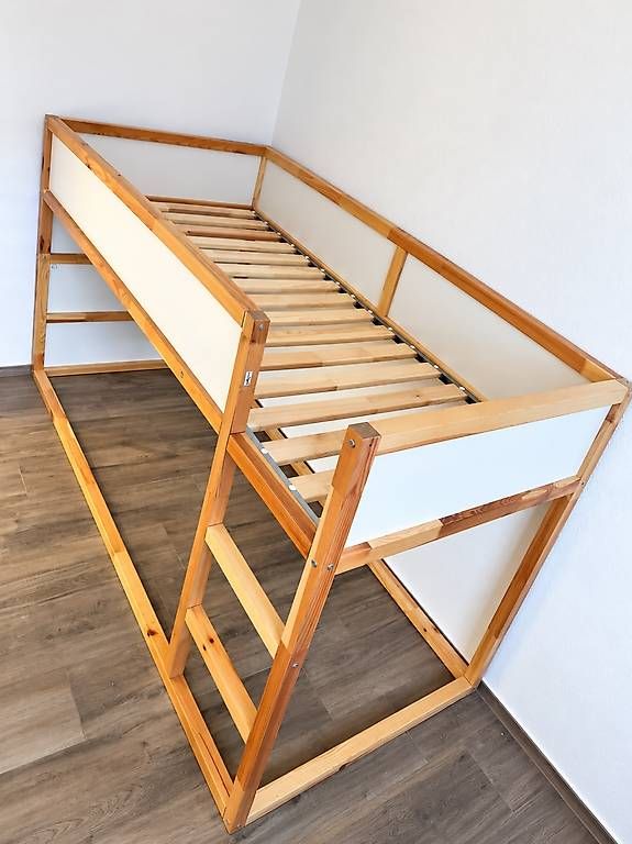 Ikea Letti: IKEA Kinder Hochbett – Usato da St. Gallenkappel venduto da nar_wns9