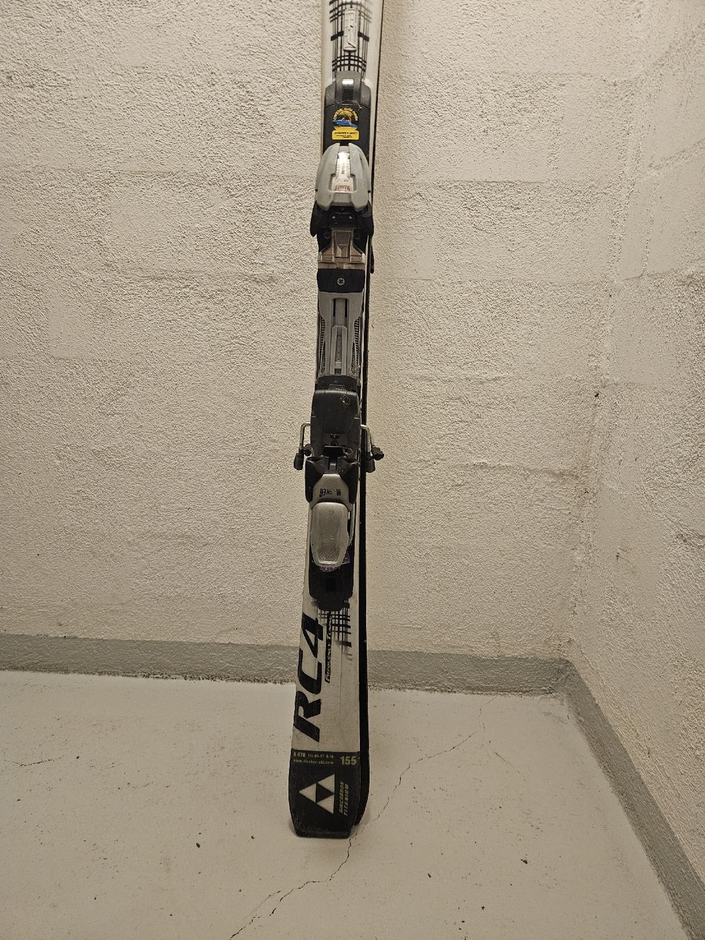 Fischer Sci: Fischer Ski 155 cm inkl. Bindung – gebraucht – Usato da Wetzikon ZH venduto da Fordajm 2
