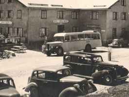 FLÜELA HOSPIZ: Oldtimer, Saurer Postauto - Echt-Foto-AK 1949