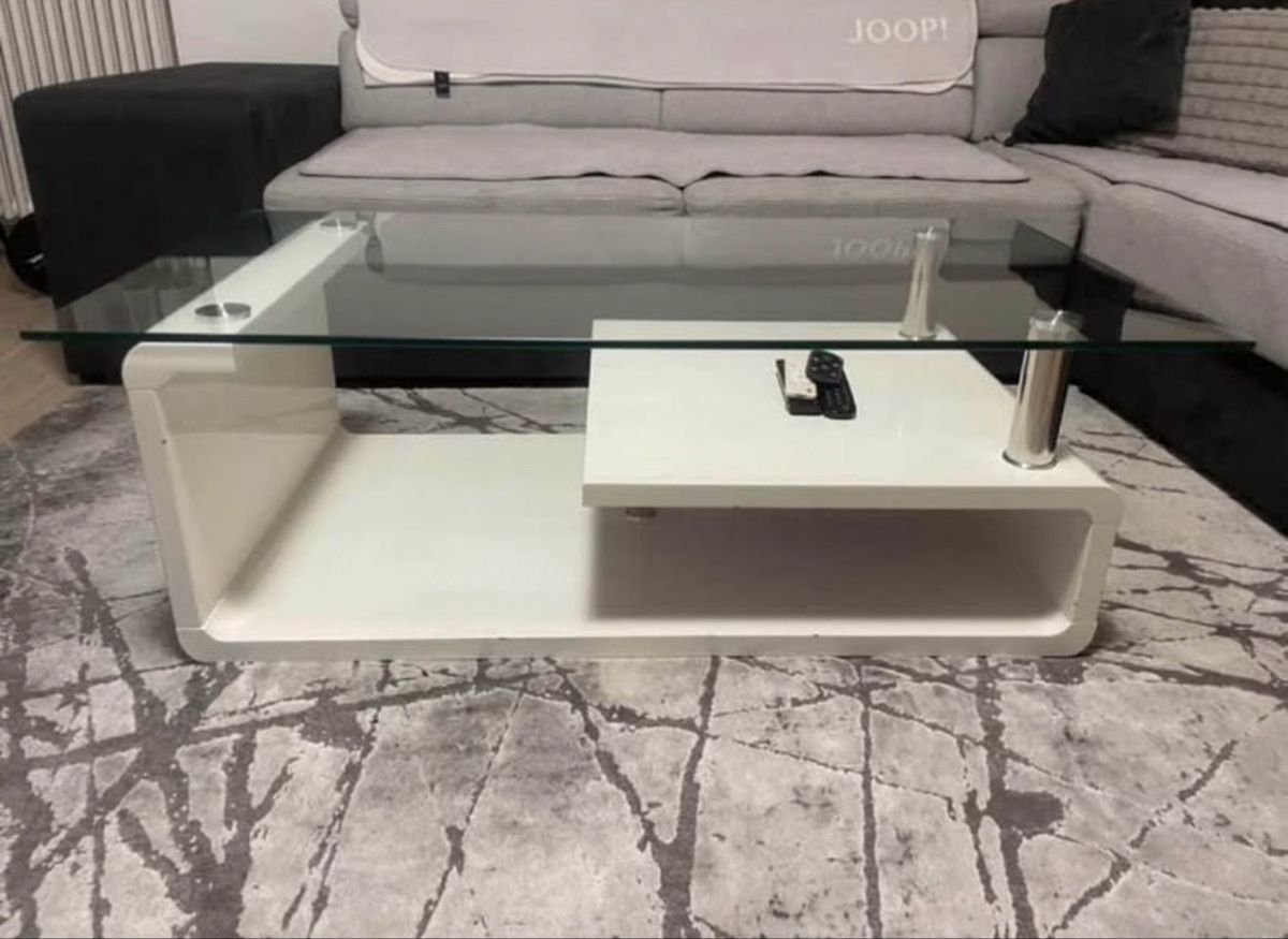 Tables: Wohnzimmertisch – D'occasion à Lausen par xha_jpv7