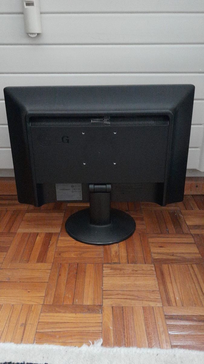 LG Monitor: Bildschirm LG Flatron – Usato da Staad SG venduto da mik_9q78 1