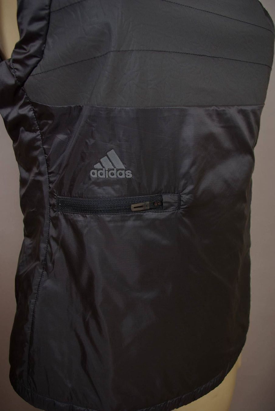 Gilet & Giacche senza maniche: ADIDAS RUNNING VEST WESTE S ADISTAR 7343 – Nuovo e nell'imballaggio originale da Adliswil venduto da isabela77 3