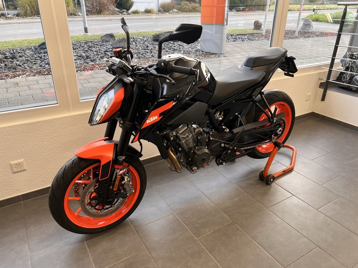 Strasse: KTM Duke 890 GP – Neu und originalverpackt aus Möriken AG von Golf_89