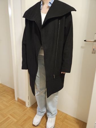 Damen Wintermantel Gr. 34 schwarz