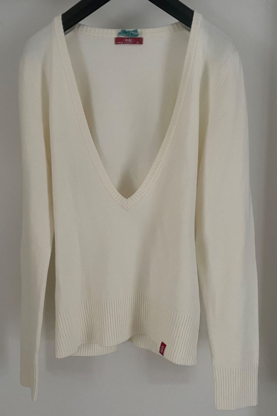 Esprit Maglioni & Felpe: Esprit EDC, toller Pullover mit tiefem V-Ausschnitt, Gr. M – Usato da Niederweningen venduto da baghirac