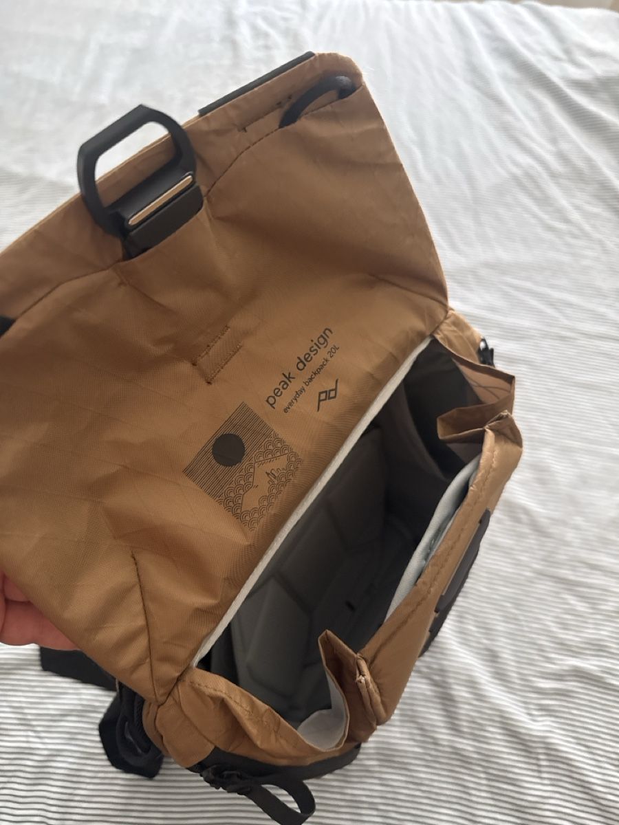 Peak Design Sacs à dos: Sac Peak Design Everyday Backpack 20L (V2) – D'occasion à Pully par j0nathanstark 3