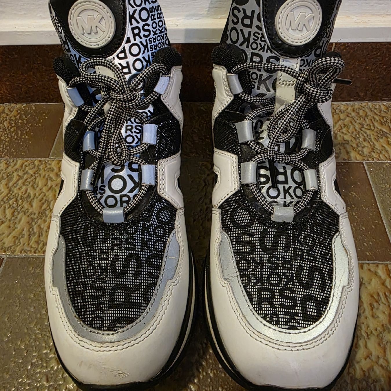 Michael Kors Scarpe da donna: Sneakers Michael Kors bianco  – Usato da Rancate venduto da sarah357 1