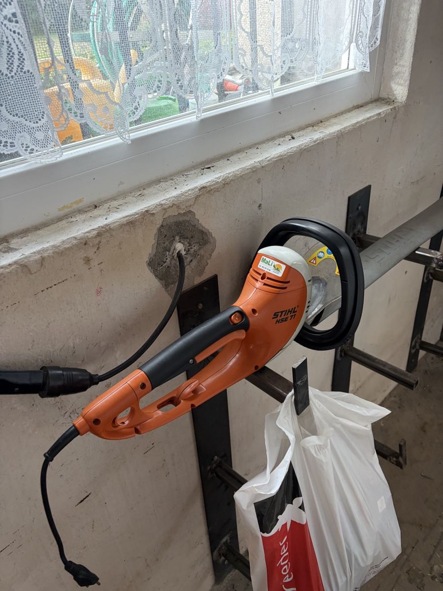 Stihl Tutte le macchine: Heckenschere Stihl HSE71 – Usato da oftringen venduto da stouner1